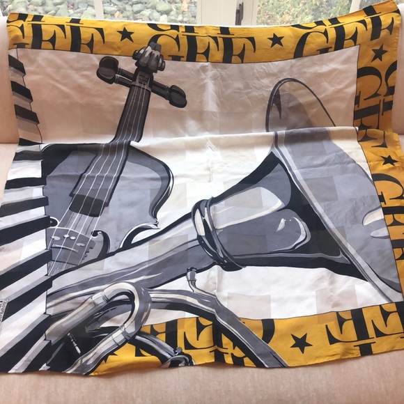 Gianfranco Ferre Accessory - Picture 4 of 9